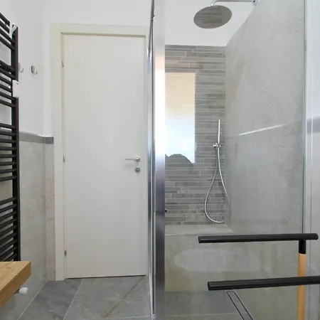 Apartment Interno 19
